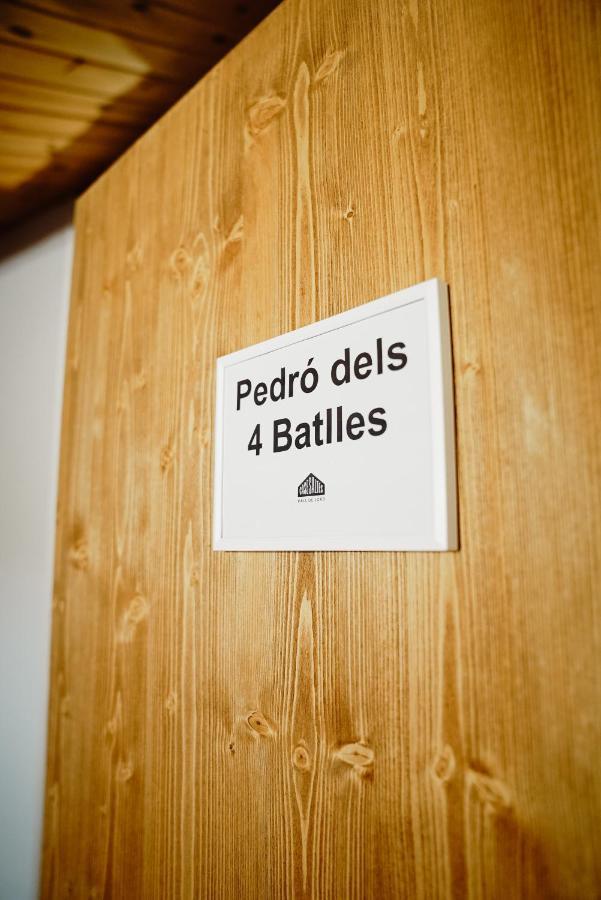 Cases Altes De Posada Navés 外观 照片
