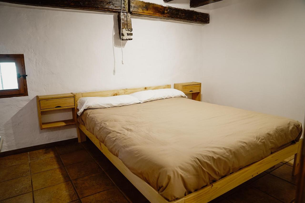 Cases Altes De Posada Navés 外观 照片
